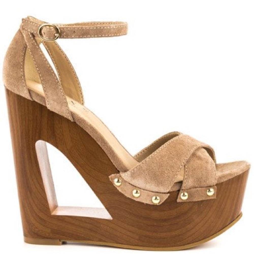 JustFab Foster Wedges- Taupe size 9